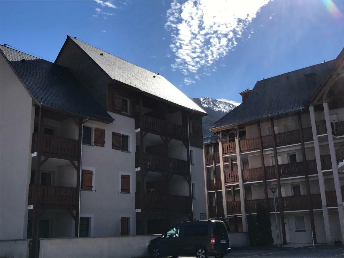 Appartement Tt Confort Au Coeur Des Montagnes Avec Vue Sur Les Montagnes Wifi Luz-Saint-Sauveur Exterior foto